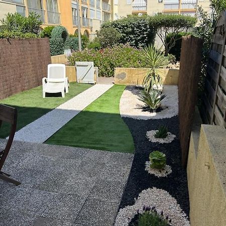 Appartement T2 Avec Son Rez De Jardin De 40 M2 5 Couchages 250M De La Plage Et 15Km De L'Arena Narbonne-Plage Exterior foto