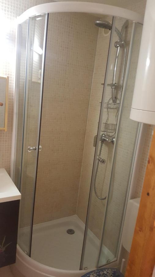 Appartement T2 Avec Son Rez De Jardin De 40 M2 5 Couchages 250M De La Plage Et 15Km De L'Arena Narbonne-Plage Exterior foto